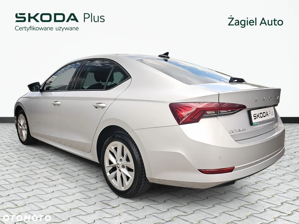 Skoda Octavia 2.0 TDI Ambition DSG - 4
