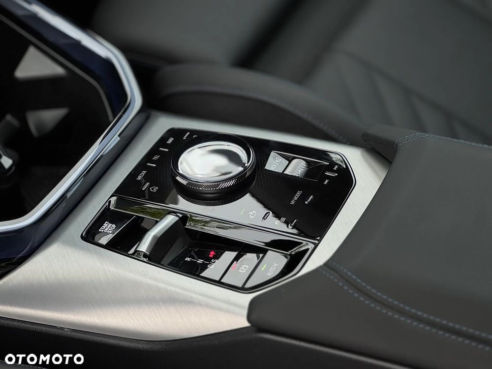 BMW X3 xDrive20 mHEV - 17