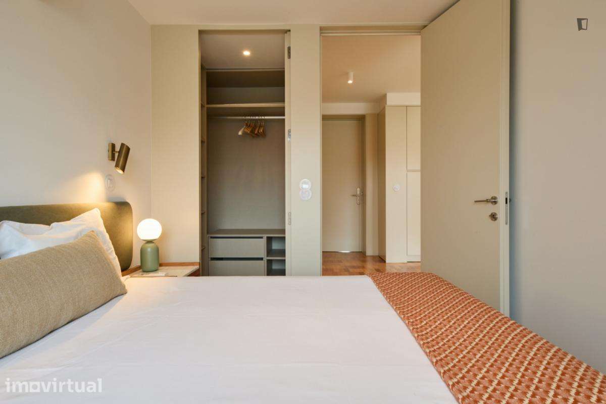 Apartamento com 1 quartos - localizado em Santo Ildefonso Porto - Grande imagem: 3/21