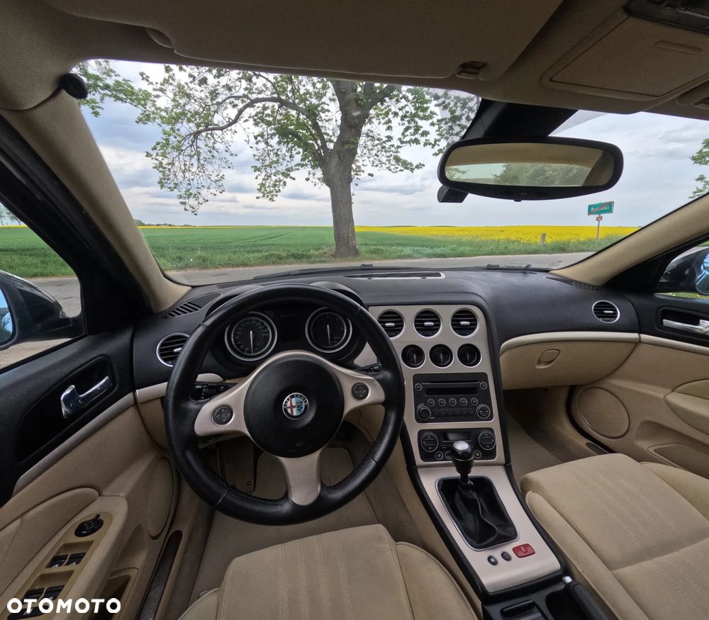 Alfa Romeo 159 1.9JTDM Distinctive - 23