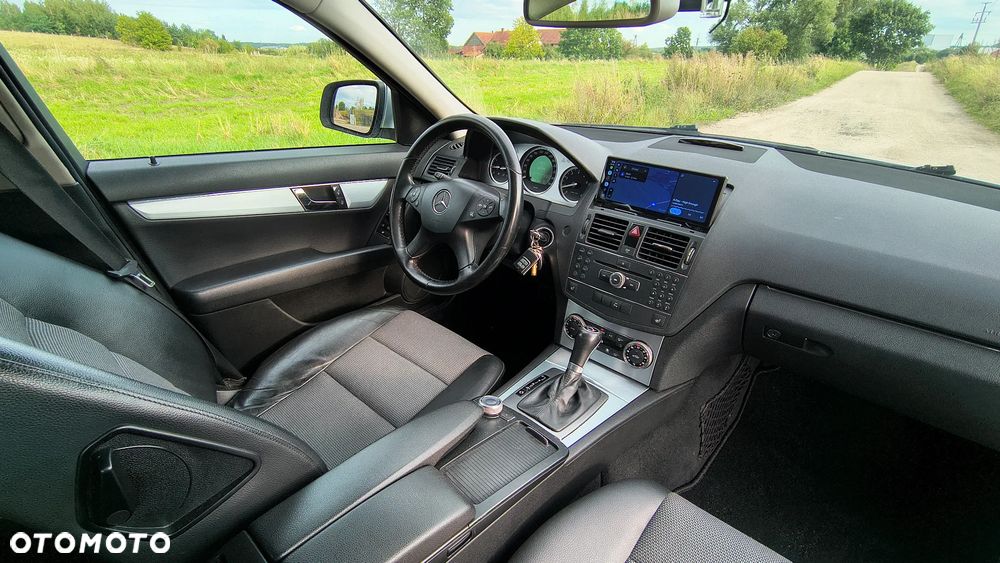 Mercedes-Benz Klasa C 180 Kompressor Automatik Avantgarde - 28