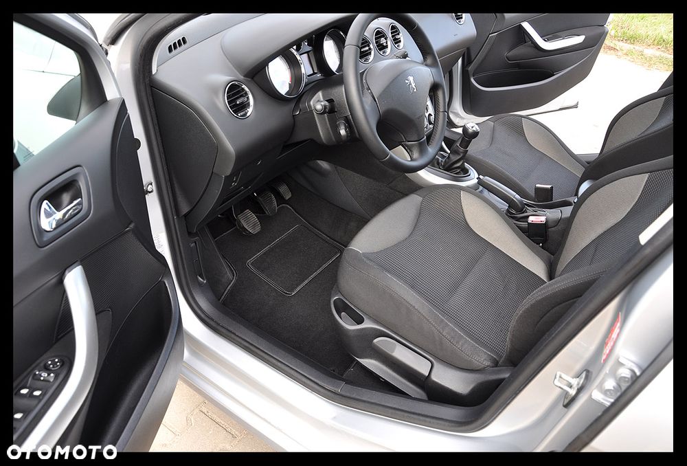 Peugeot 308 120 VTi Premium - 25