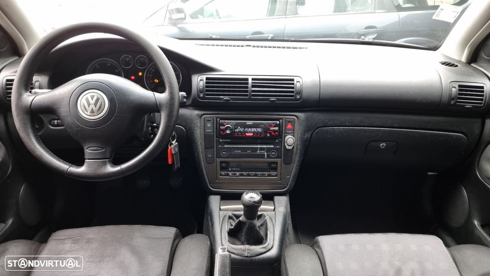 VW Passat Variant - 6