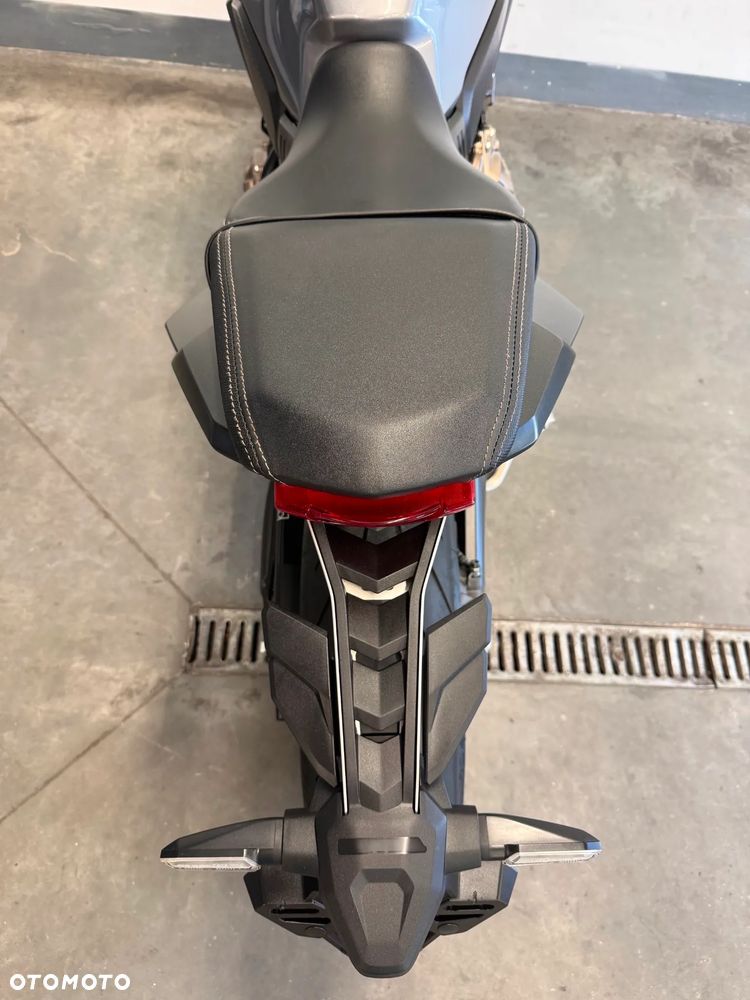 Honda CB - 39