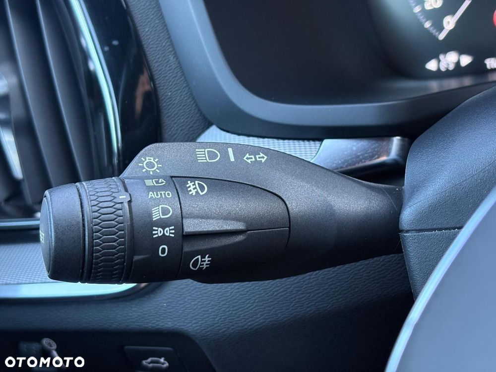 Volvo S60 B5 B AWD R-Design - 22