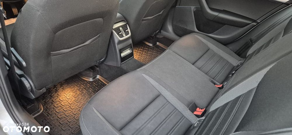 Skoda Octavia 2.0 TDI SCR Ambition DSG - 11