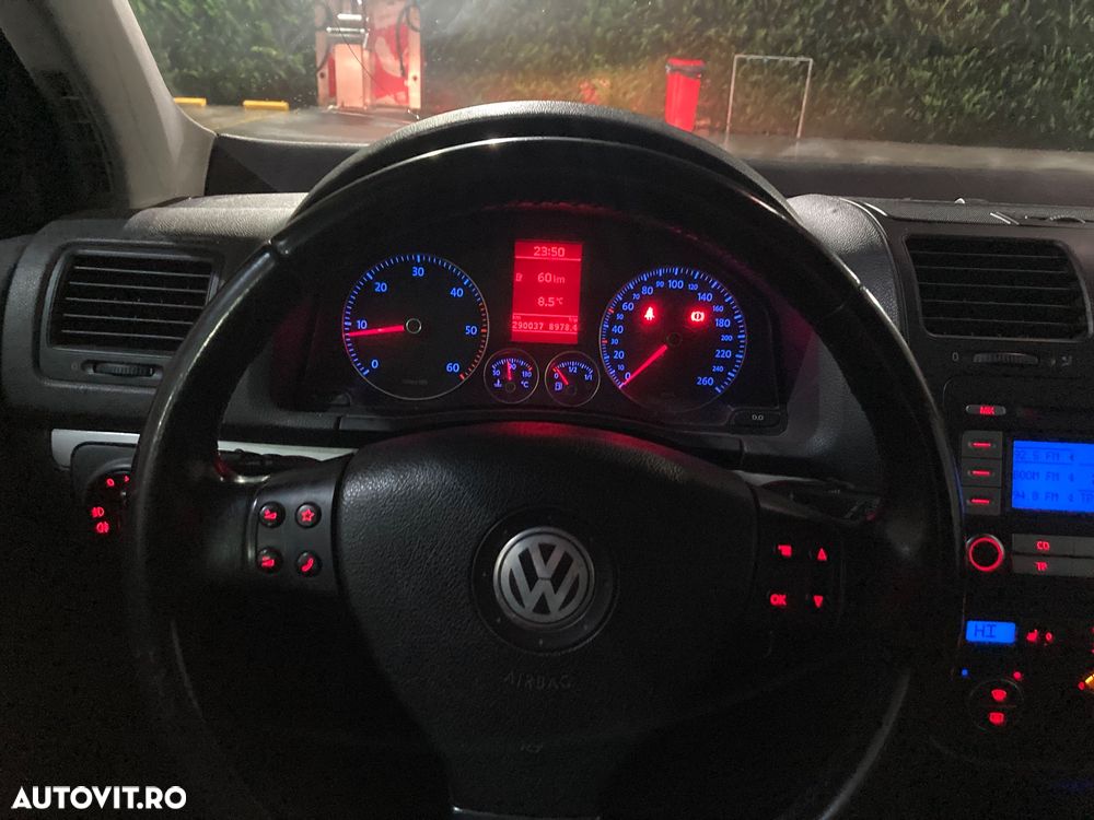 Volkswagen Golf 1.9 TDI Comfortline DPF - 8