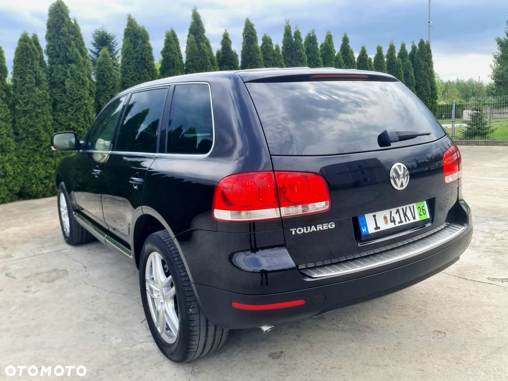Volkswagen Touareg 3.2 V6 Automatik Individual - 4