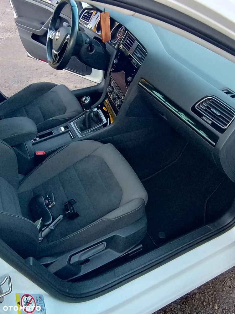 Volkswagen Golf 1.5 TSI BMT Highline - 12