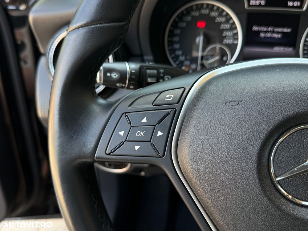 Mercedes-Benz A 200 - 24