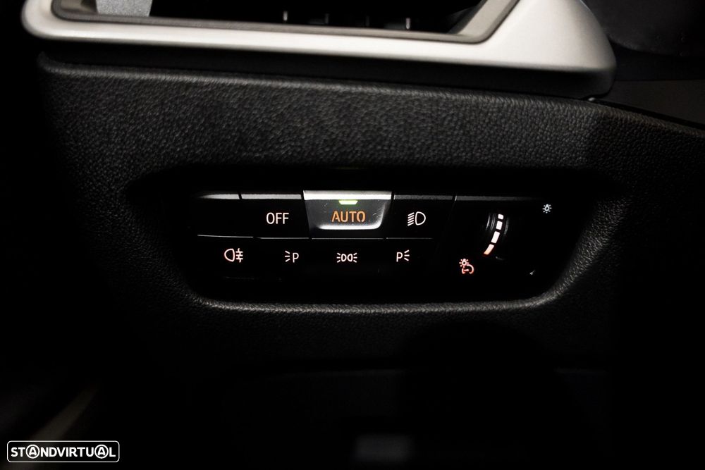 BMW 320 d Line Sport Auto - 11