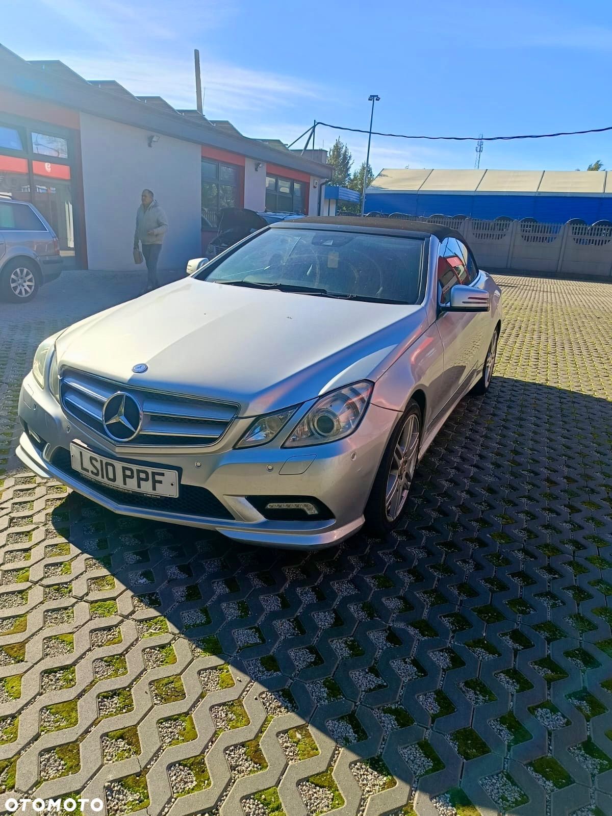 Mercedes-Benz Klasa E 250 CDI DPF Cabrio BlueEFFICIENCY 7G-TRONIC Elegance - 1