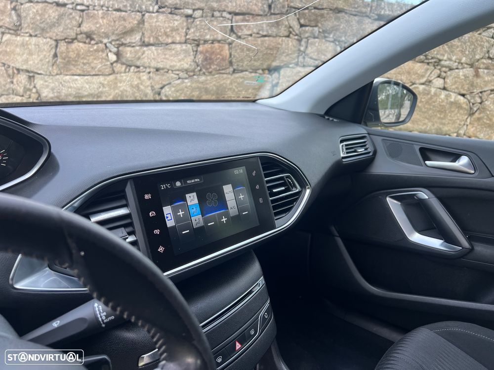 Peugeot 308 1.6 BlueHDi Allure J17 - 8