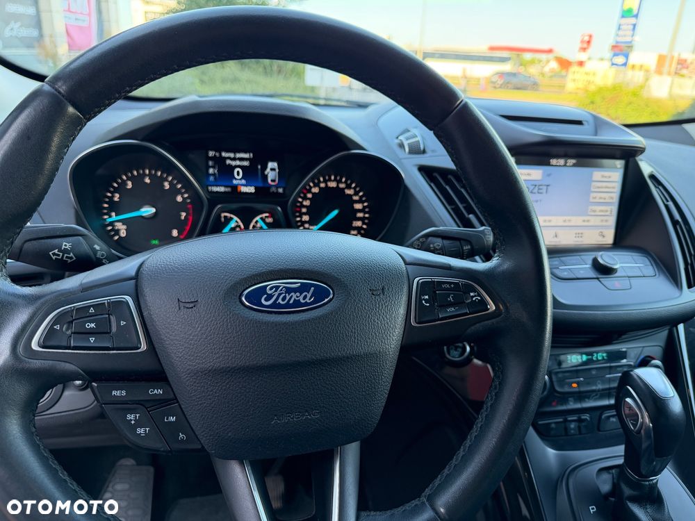 Ford Kuga 1.5 EcoBoost 2x4 Titanium - 10