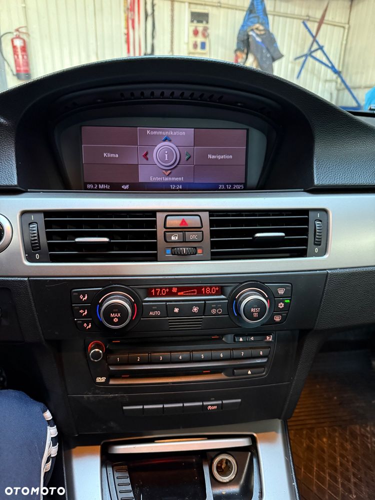 BMW Seria 3 320d - 12