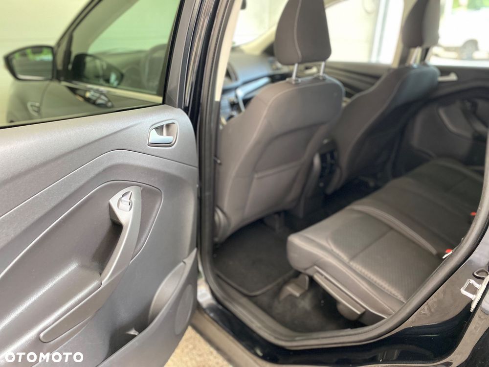 Ford Kuga 2.0 TDCi FWD Titanium - 14