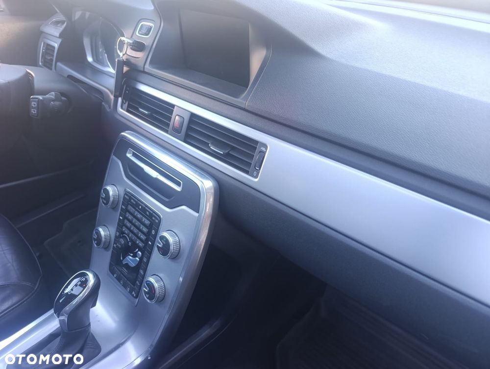 Volvo V70 D4 Geartronic Momentum - 11