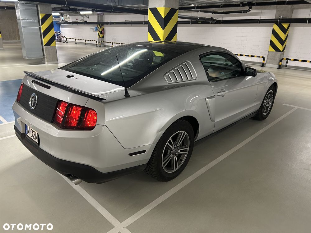 Ford Mustang - 1