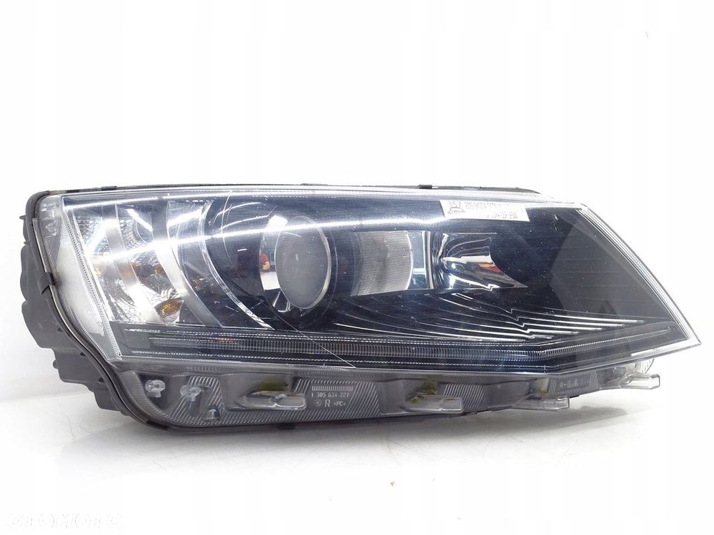 LAMPA BI-XENON PRAWY PRZÓD PRAWA PRZEDNIA SKODA OCTAVIA III 5E 5E2941016B - 3