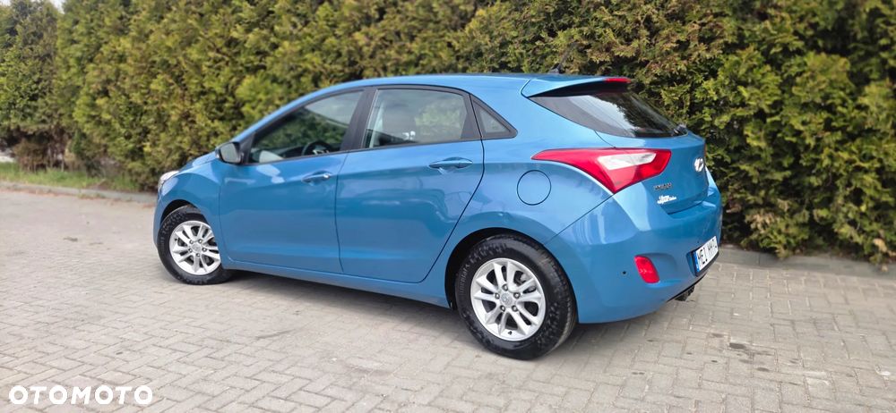 Hyundai i30 1.4 Trend - 9