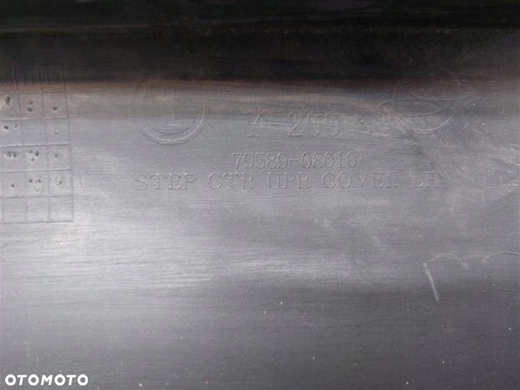 Listwy progowe zew. LEWA PRAWA Ssang Yong Rexton 79589-08010 2001-2006 - 3