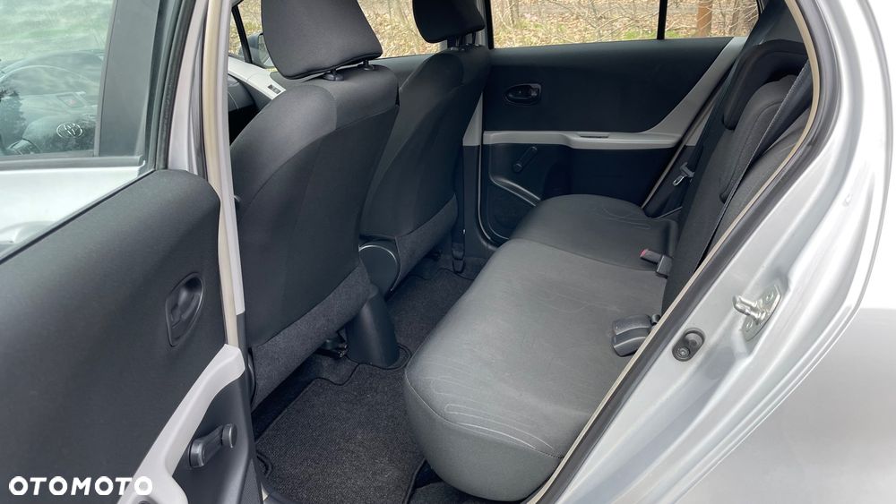 Toyota Yaris 1.33 Luna - 12