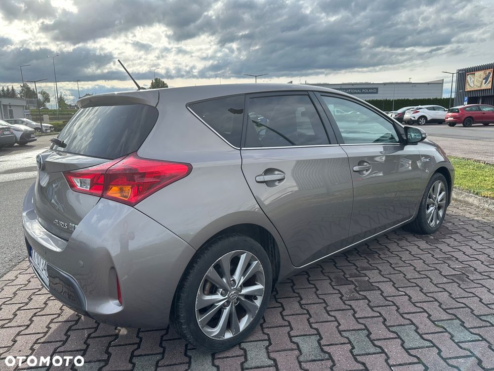 Toyota Auris - 5