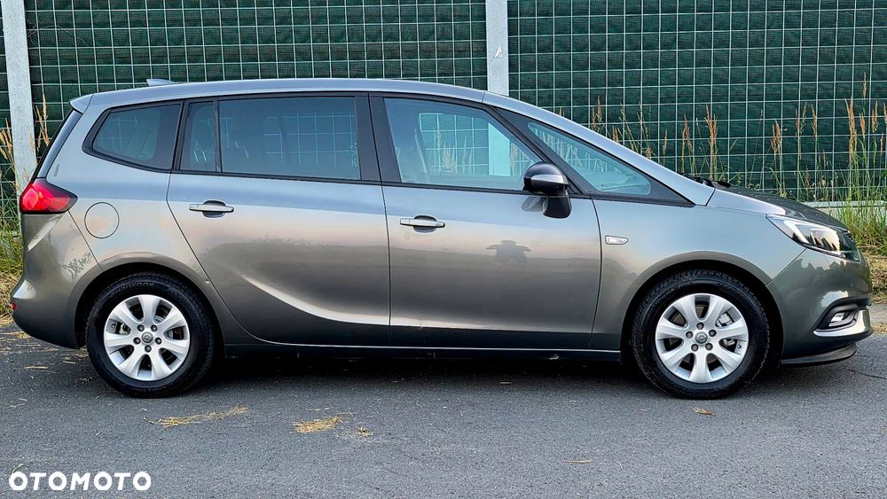 Opel Zafira - 9