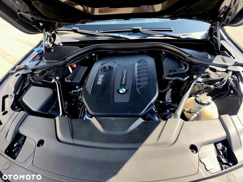 BMW Seria 7 740d xDrive - 35
