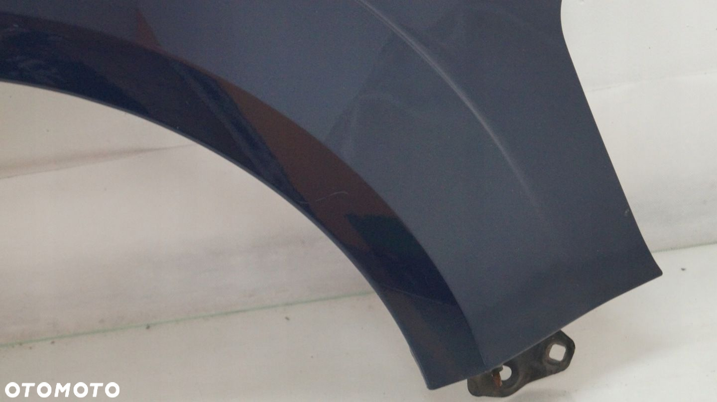 BŁOTNIK PRZEDNI PRAWY FORD GALAXY MK3 A8 2009 - 2