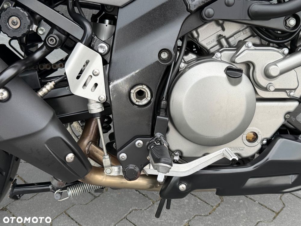 Suzuki V-STROM - 13