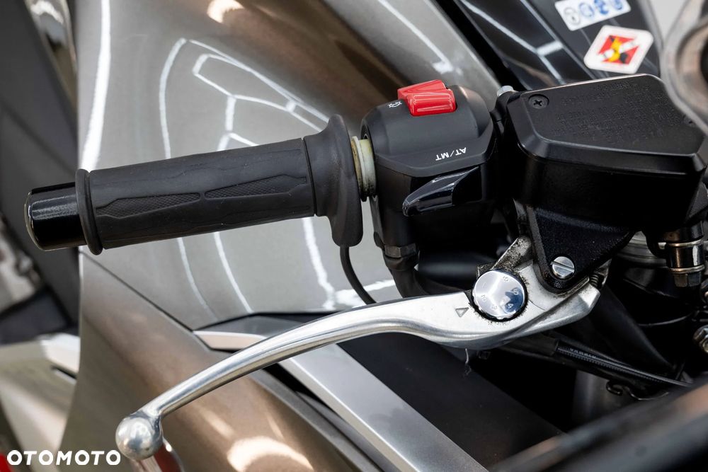 Honda VFR - 30