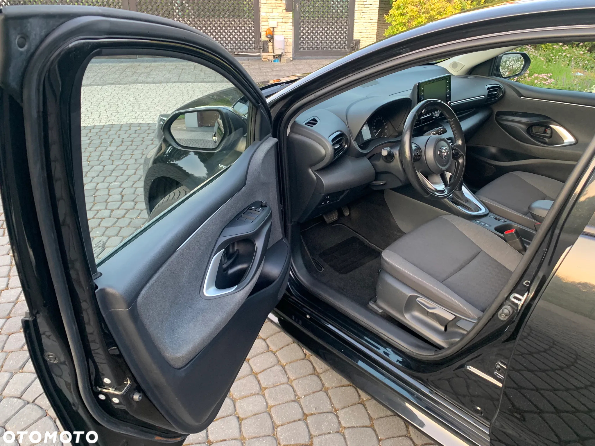 Toyota Yaris Hybrid 1.5 Executive - 10