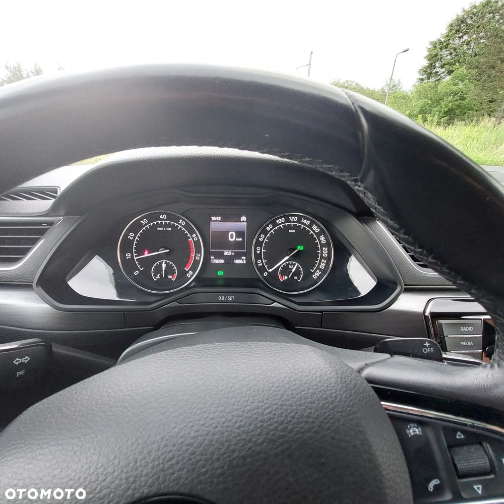 Skoda Superb 2.0 TSI Style DSG - 10