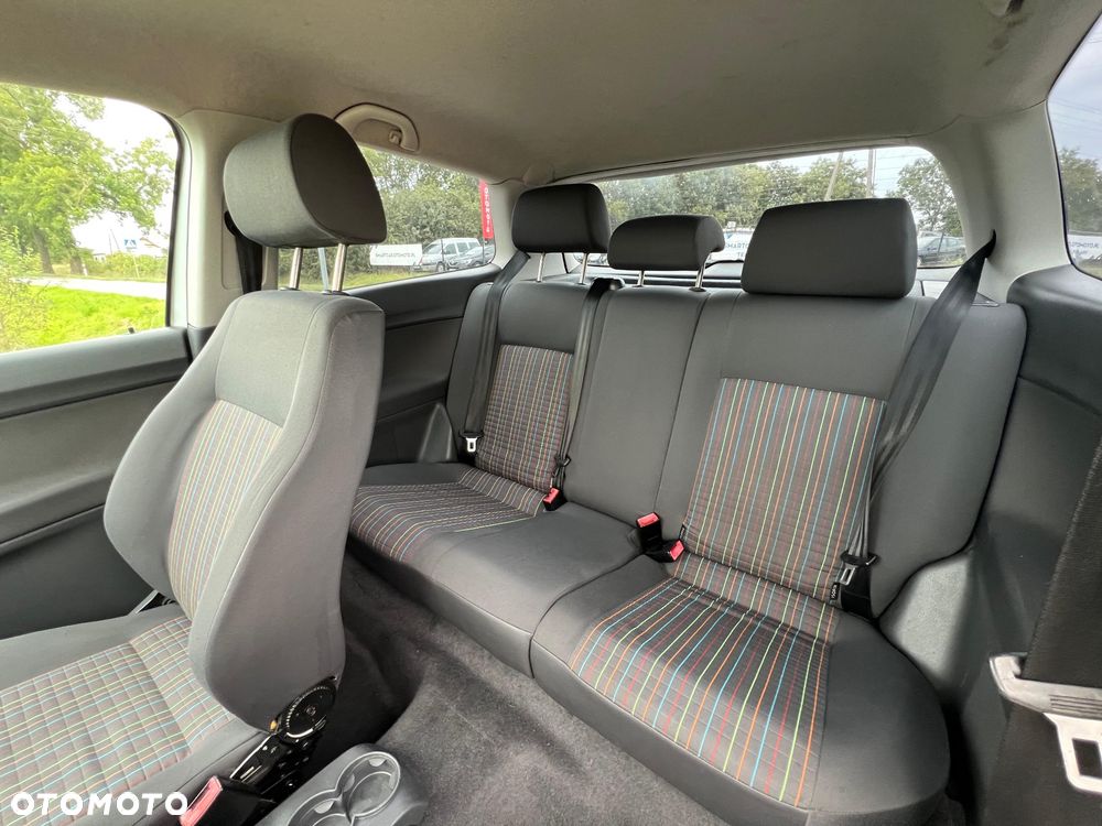Volkswagen Polo - 4