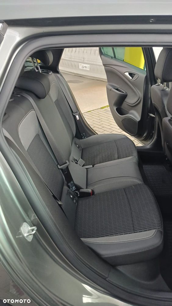Opel Astra 1.2 T Business Elegance S&S - 24