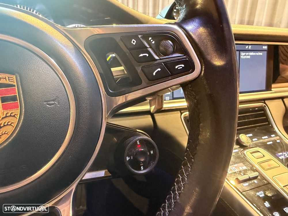 Porsche Panamera Sport Turismo 4 E-Hybrid Platinum Edition - 49