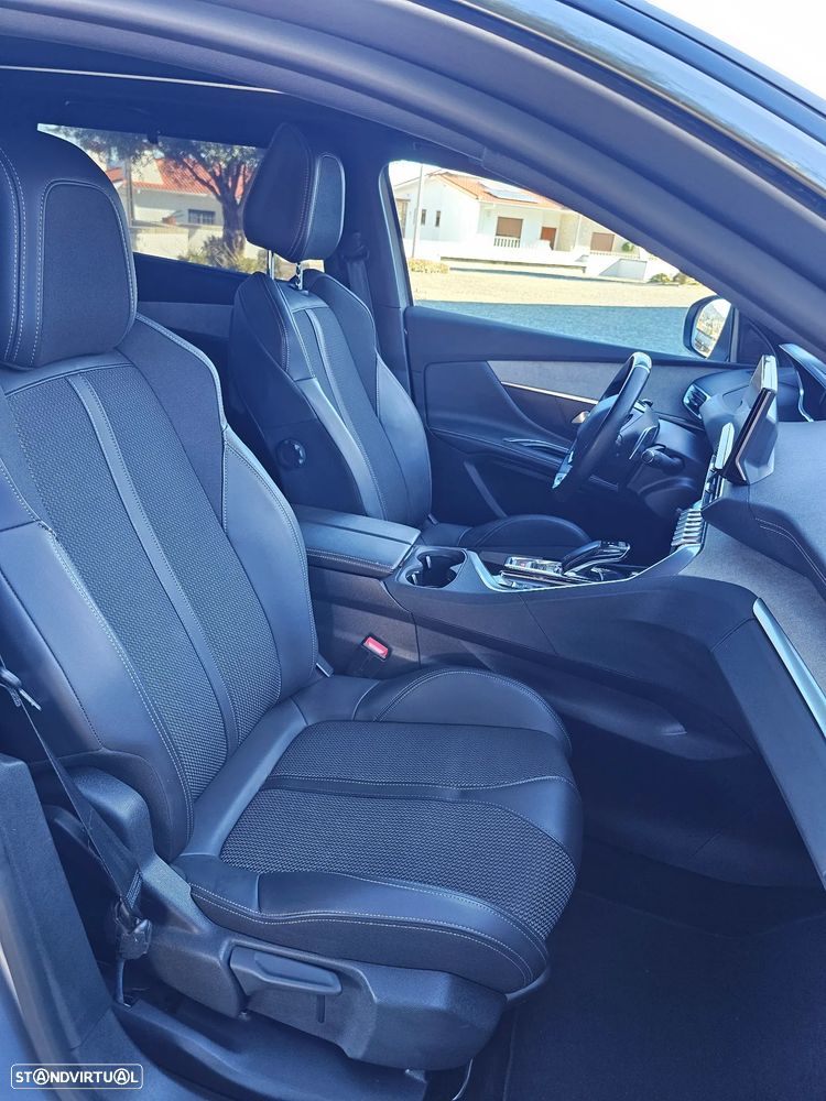 Peugeot 5008 1.5 BlueHDi GT Line EAT8 - 17