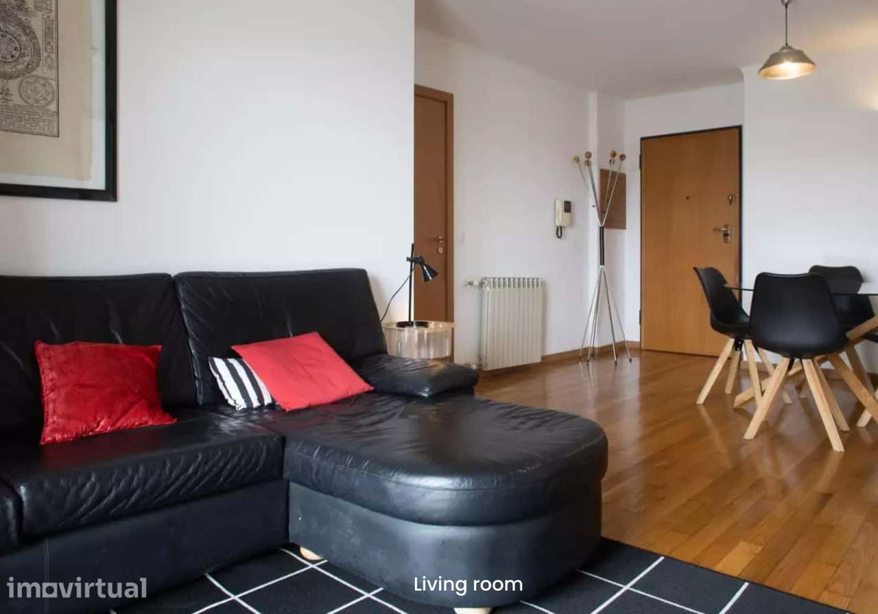 Bright 1-bedroom apartment with balcony in the heart of Porto - Grande imagem: 4/15