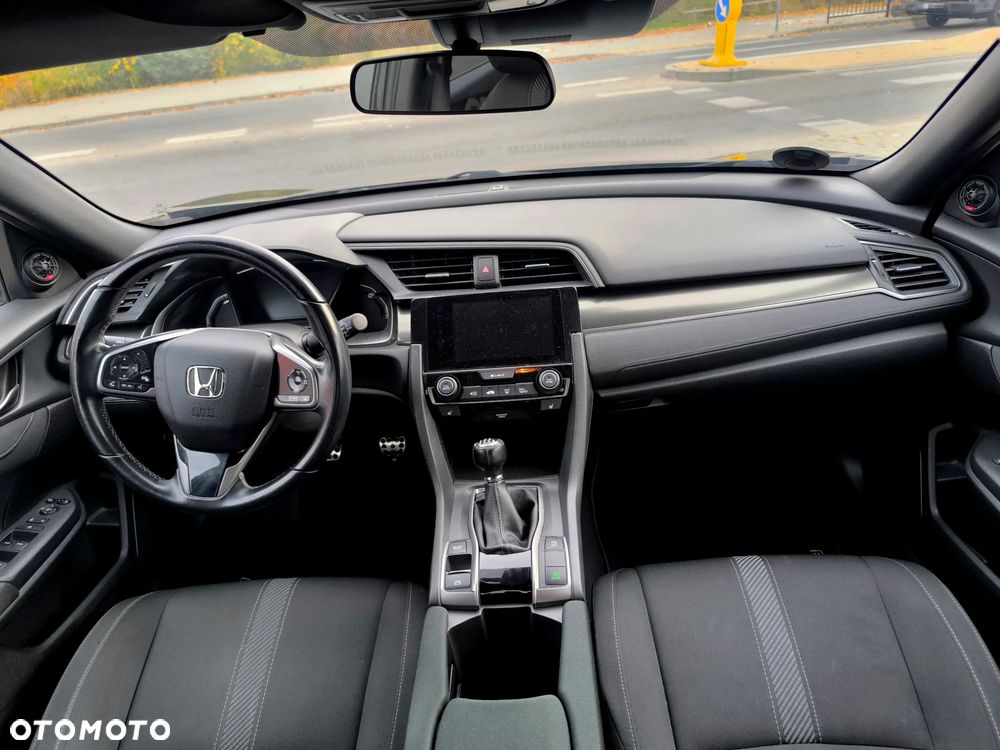 Honda Civic 1.6 i-DTEC Lifestyle Black Edition - 15