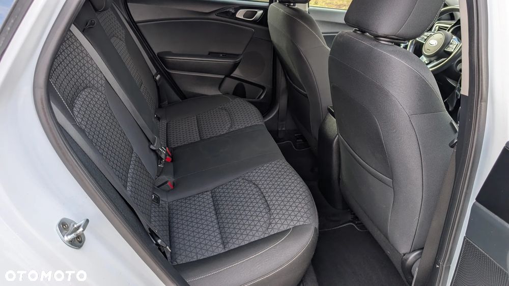 Kia Ceed 1.4 T-GDI OPF Platinum Edition - 10