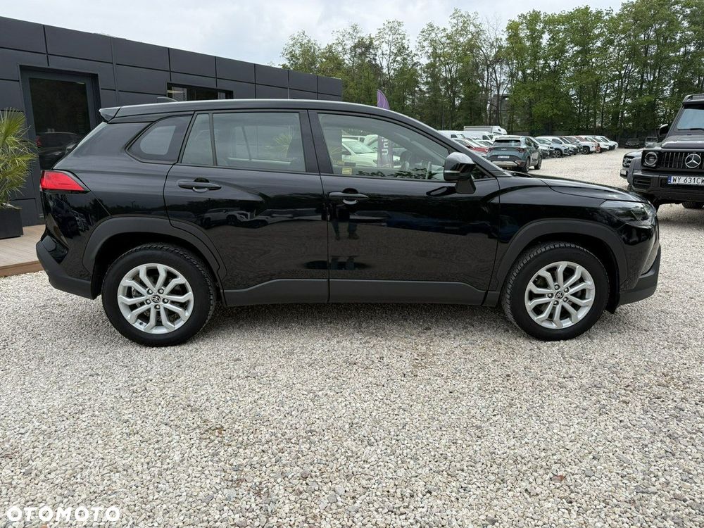 Toyota Corolla Cross - 25