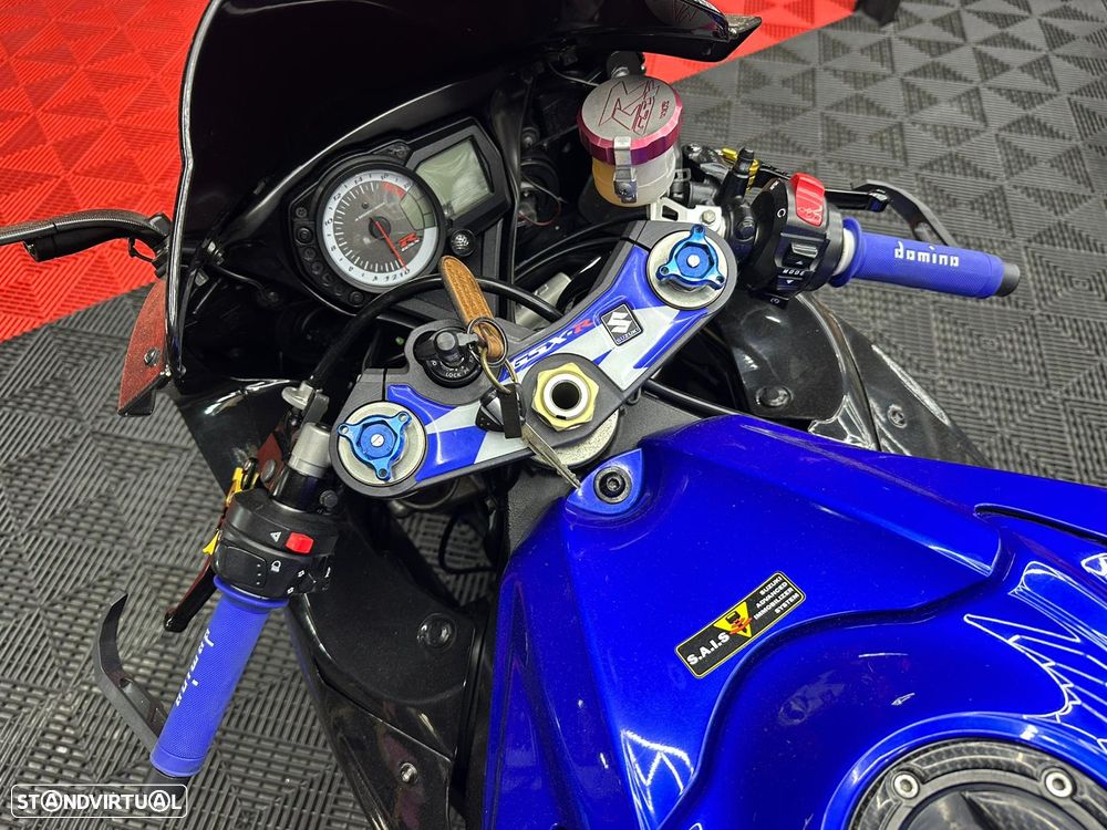 Suzuki GSX-R 600 - 6