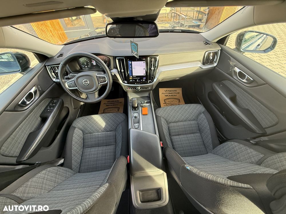 Volvo V60 B3 B DKG Momentum Pro - 7