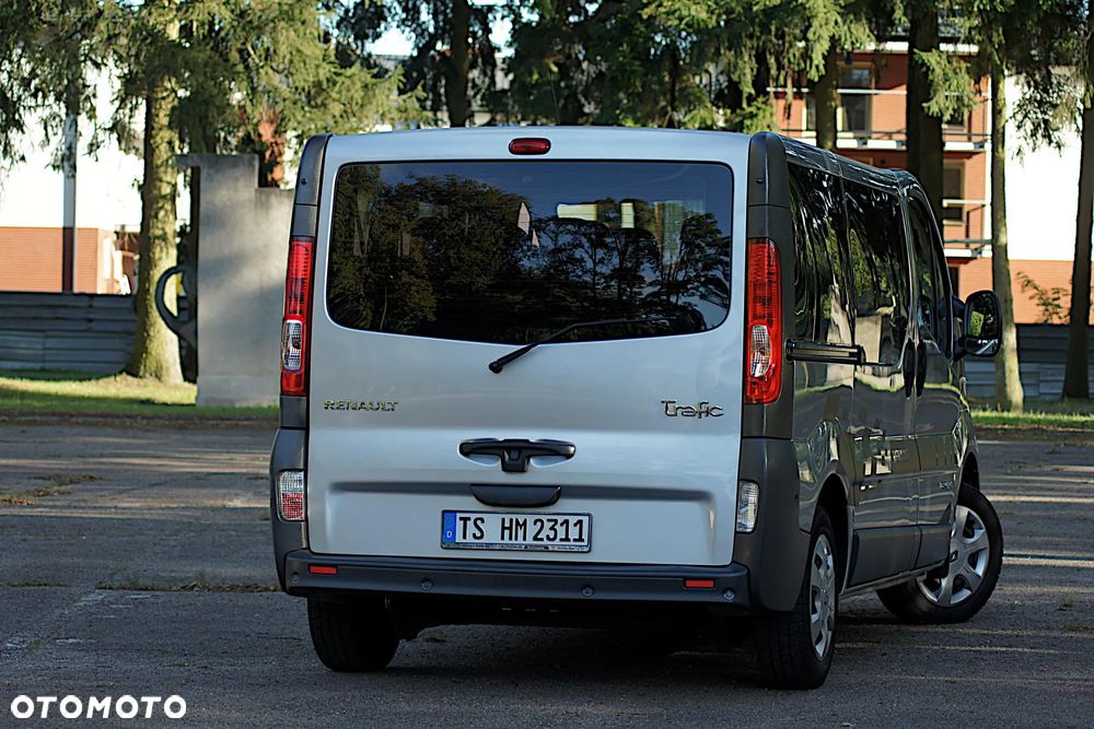 Renault Trafic L1H1 Passenger Lux - 13