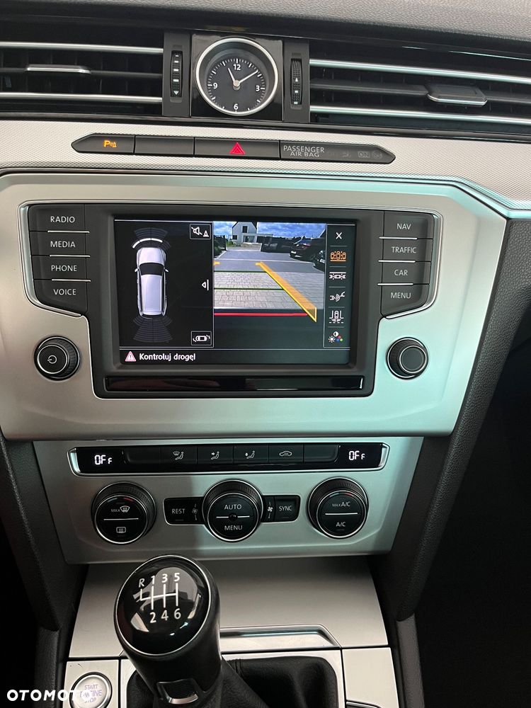 Volkswagen Passat Variant 2.0 TDI SCR - 23