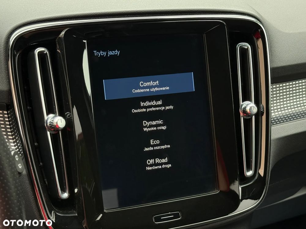 Volvo XC 40 T5 AWD R-Design - 16