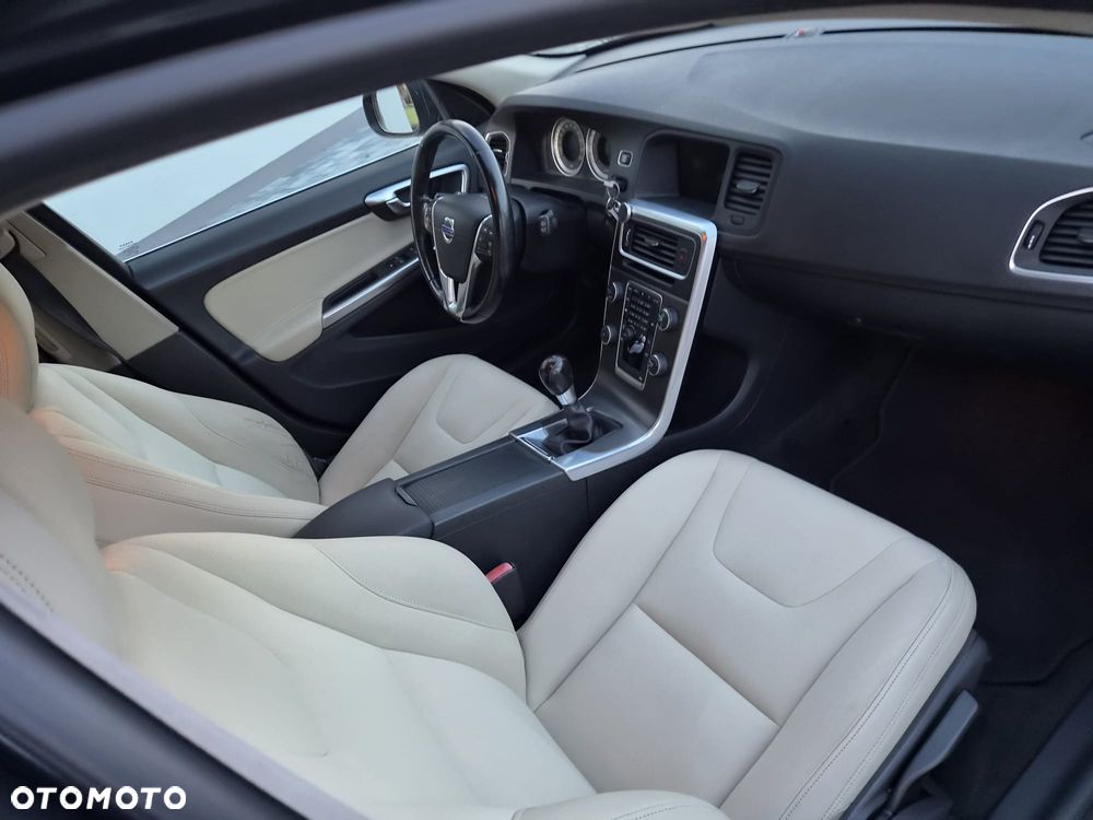 Volvo V60 2011