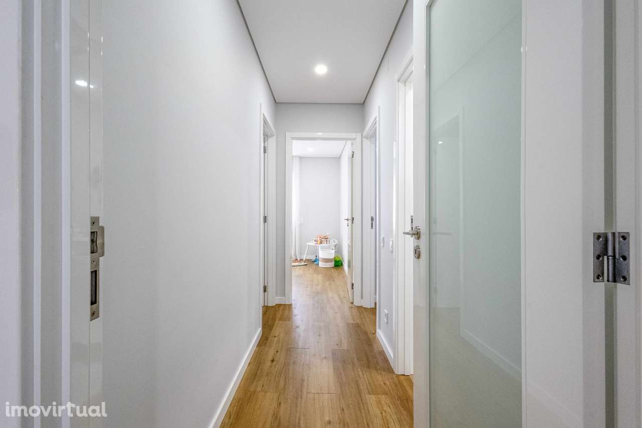 Andar Moradia T3 Renovado - Grande imagem: 2/13