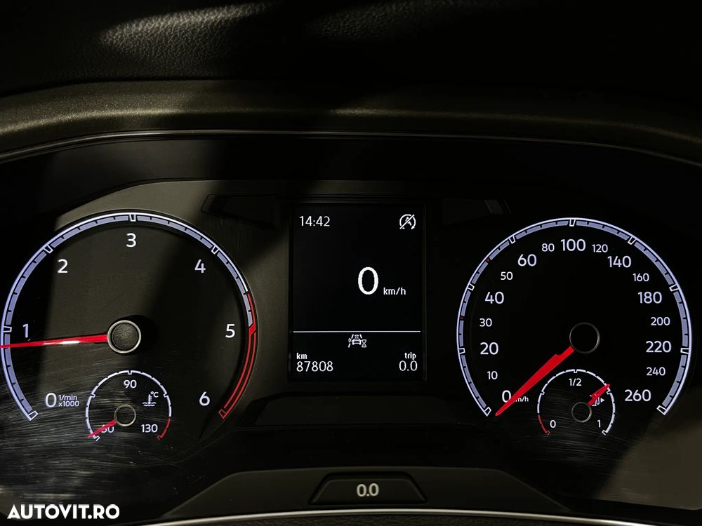 Volkswagen T-Roc 2.0 TDI Design - 26